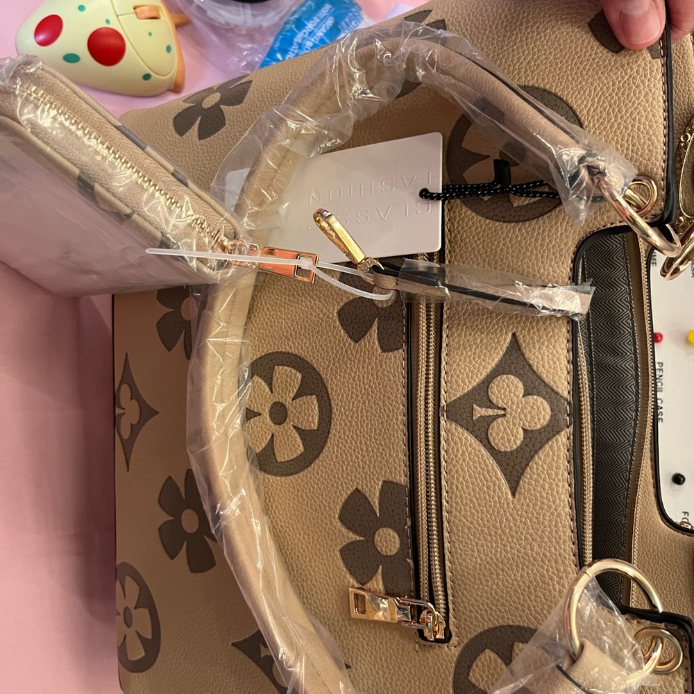 Designer Tan and Brown Women's Bag 14 inch wide and 11 inch deep. - Picture 5 of 7